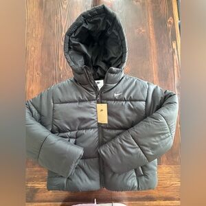 NWT Nike women’s small Classic Puffer